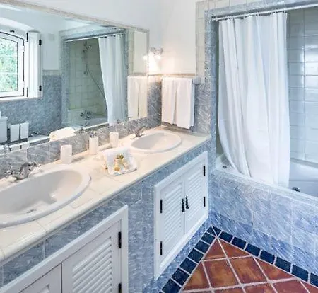 Sleeps 14 Pool Villa *