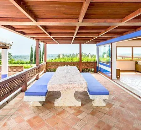 Sleeps 14 Pool Villa